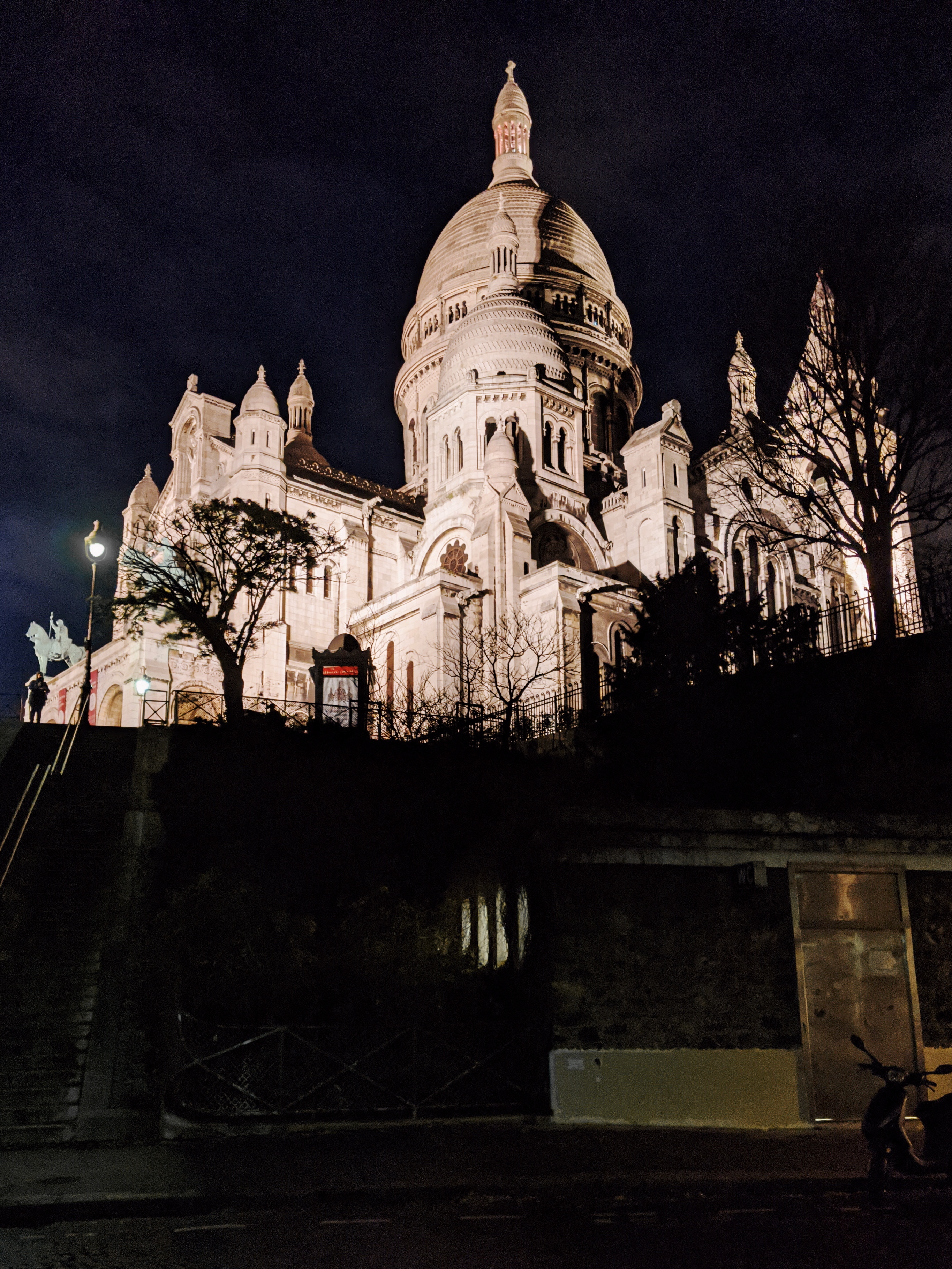 Sacré-Cœur at night